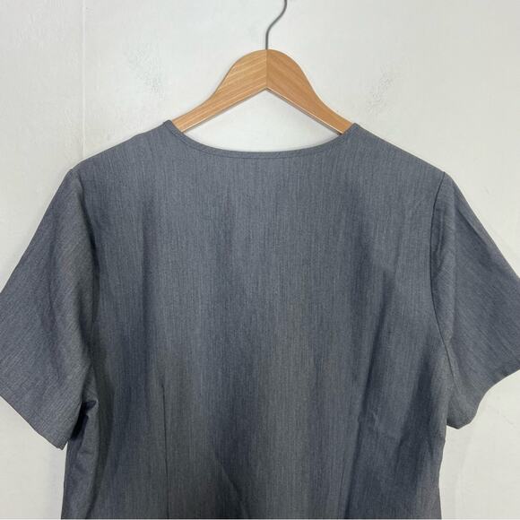 NWT Figs Catarina Gray One-Pocket Scrub Top™ Size XL - Picture 5 of 11